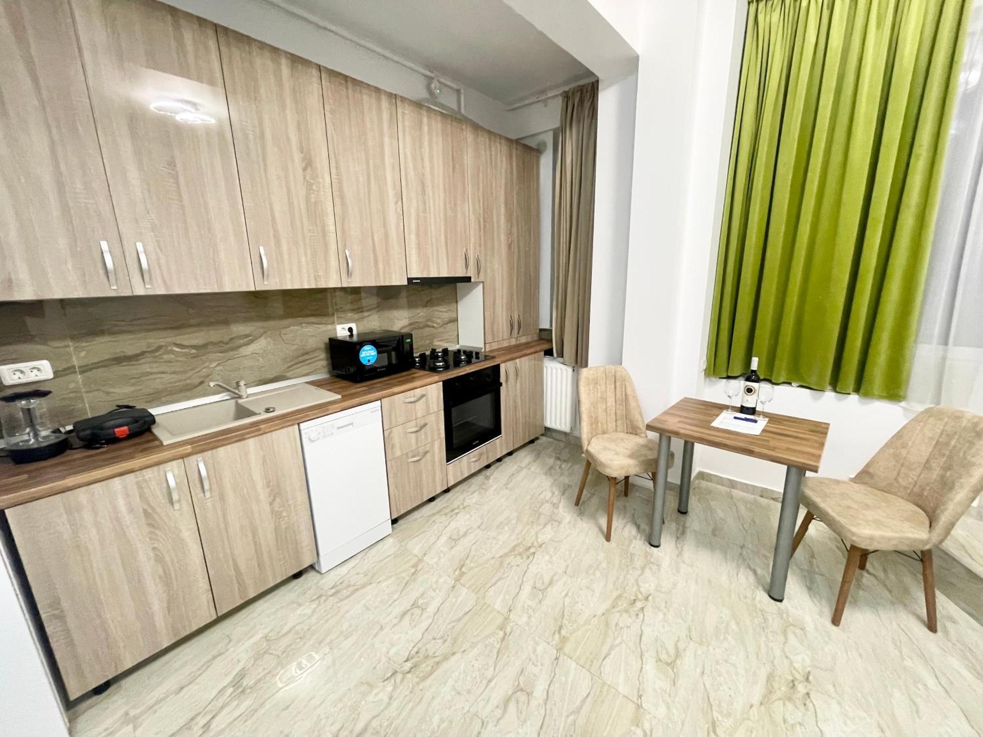 Central Adress Dd20 Bukarest Exteriör bild