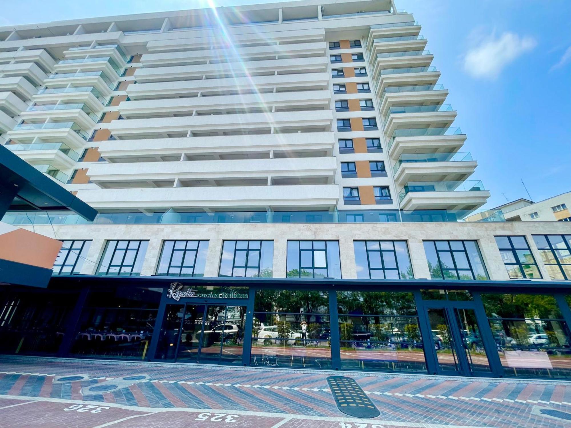 Central Adress Dd20 Bukarest Exteriör bild